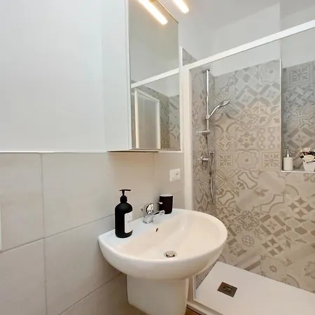 4bnb - Cozy Albornoz Flat * Roma