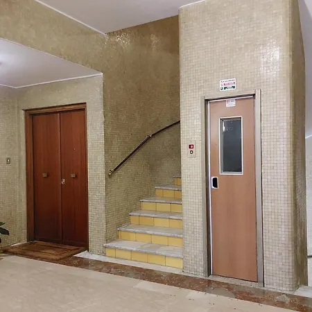 Appartamento 4bnb - Cozy Albornoz Flat Roma