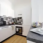 아파트 4bnb - Cozy Albornoz Flat 로마